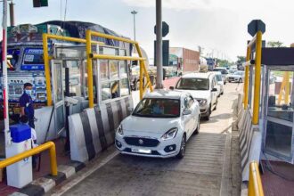 खुशखबरी! नेशनल हाईवे पर 50% तक सस्ता हुआ टोल, सरकार ने जारी की अधिसूचना- Live India News