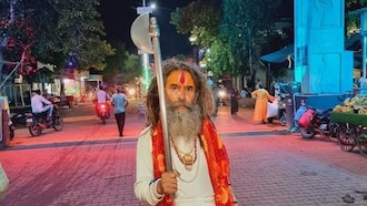 फरसा वाले बाबा- live India News